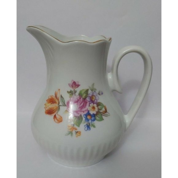 Vintage Cream and Sugar Set made in Romania, floral, gold trimmed, Excellent... - Picture 3 of 10